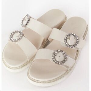 NWT Billini Ivory Zen Platform Rhinestone Sandal